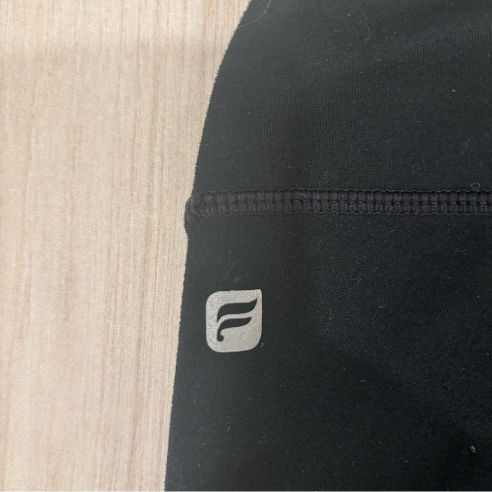 Fabletics Cropped Leggings - Solid Black Color In… - image 3